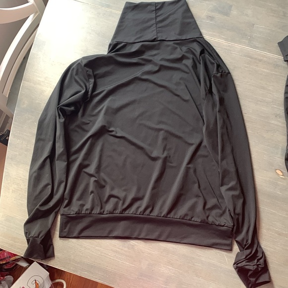 Black and white track suit with multicolored lips logo size large- worn twice - Picture 3 of 4